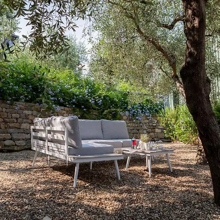 Taggiasca- Nel Con Terrazza Privata Vakantiehuis