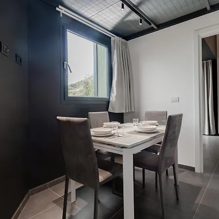 Taggiasca- Nel Con Terrazza E Jacuzzi Privata * Arma di Taggia