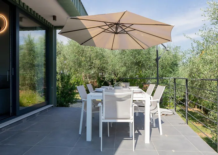 Taggiasca- Nel Con Piscina E Terrazza Privata *